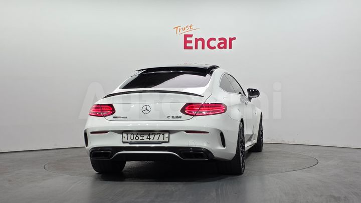 Mercedes Benz C Class 2018 — 4