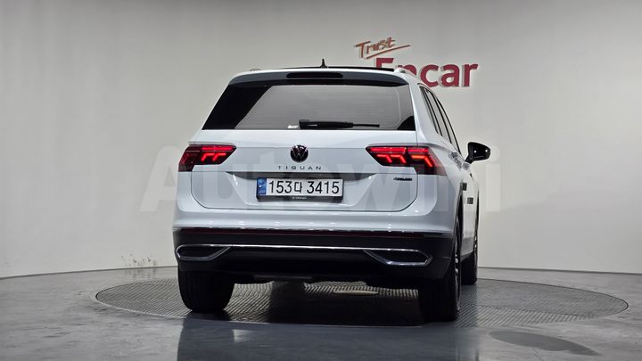 Volkswagen Tiguan 2021 — 4