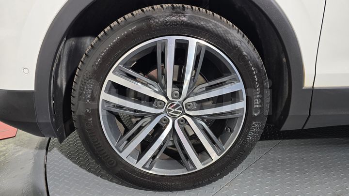 Volkswagen Tiguan 2021 — 5