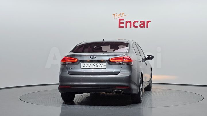 Kia K3 2018 — 4