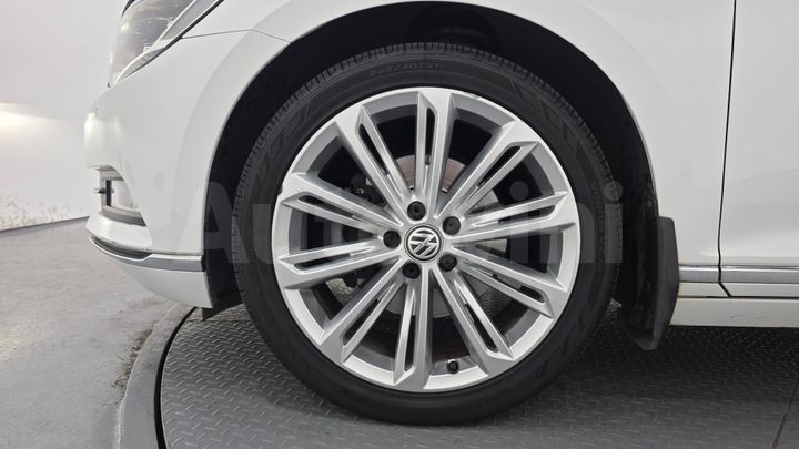 Volkswagen Passat 2018 — 5