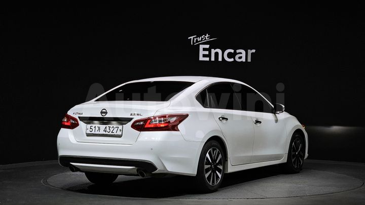 Nissan Altima 2018 — 2