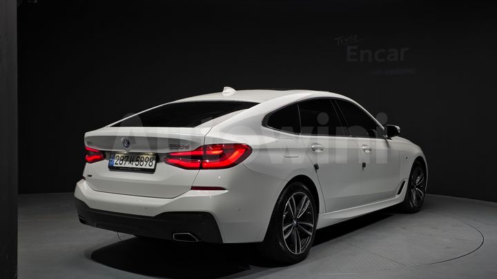 BMW 6 Series 2022 — 2