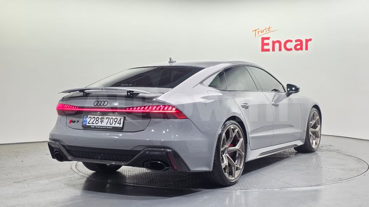 Audi RS7