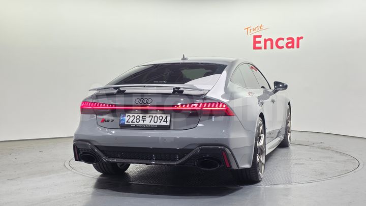 Audi RS7 2025 — 4