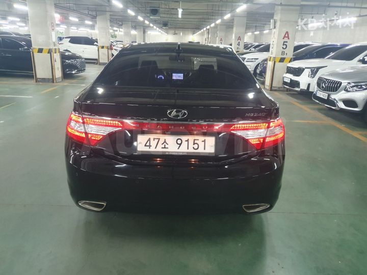 Hyundai Grandeur 2011 — 4