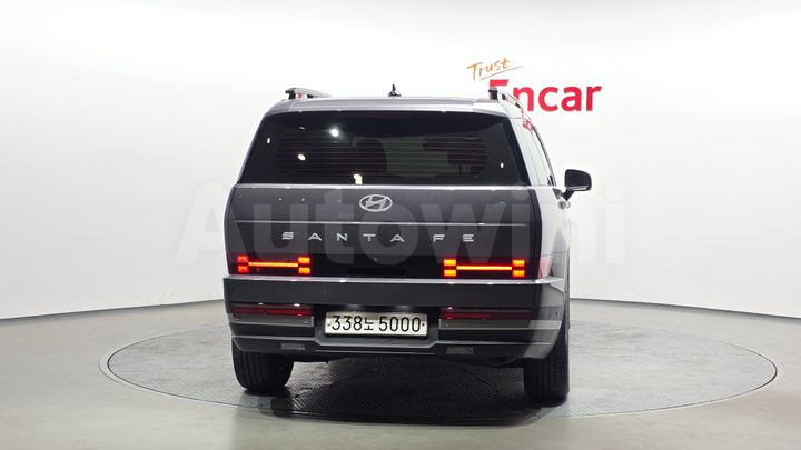 Hyundai SantaFe 2025 — 4