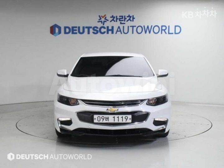 Chevrolet Malibu 2018 — 3