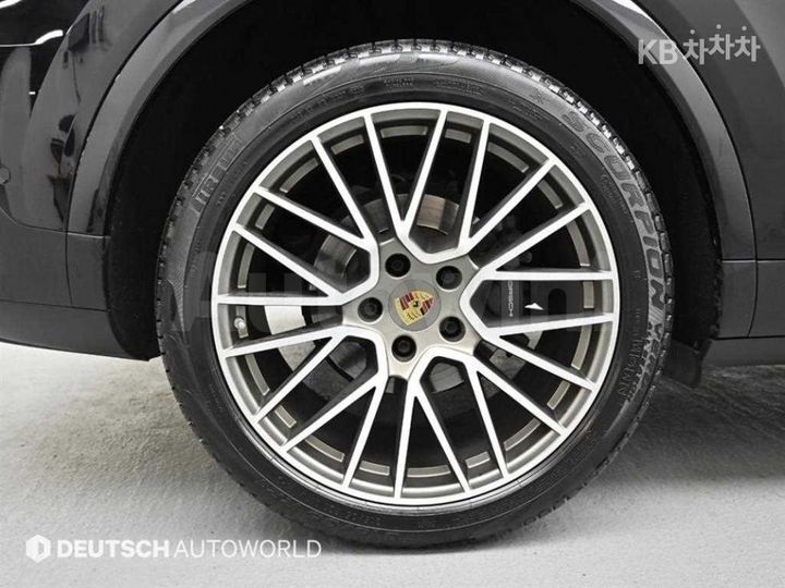 Porsche Cayenne 2022 — 5