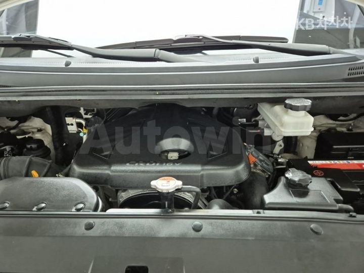 Hyundai Starex 2017 — 5
