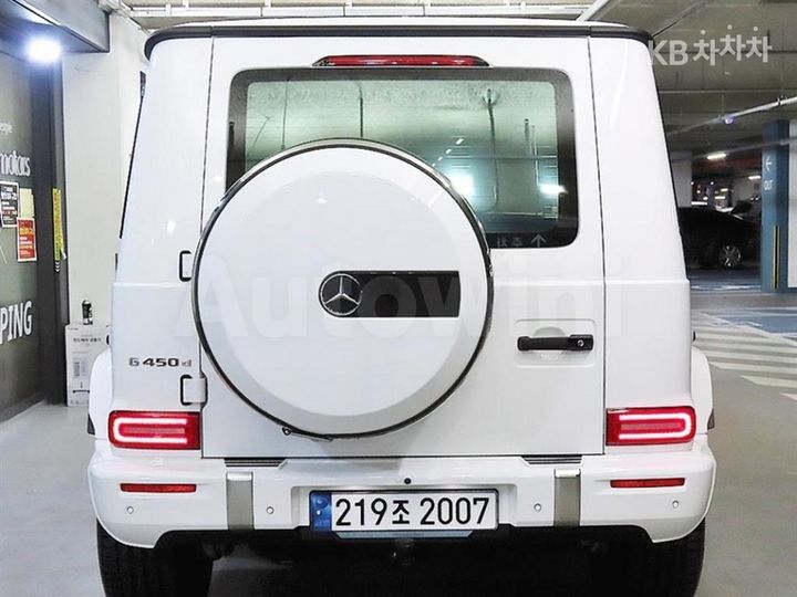Mercedes Benz G Class 2025 — 5