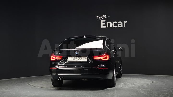 BMW 3 Series 2020 — 4