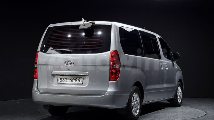 Hyundai Starex 2016 — 2