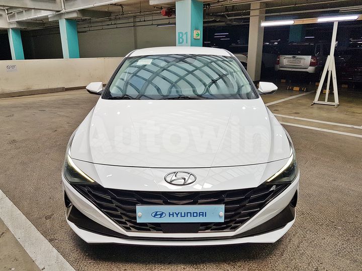 Hyundai Avante 2021 — 3