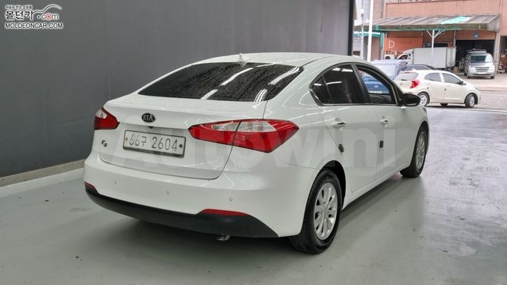 Kia K3 2015 — 2
