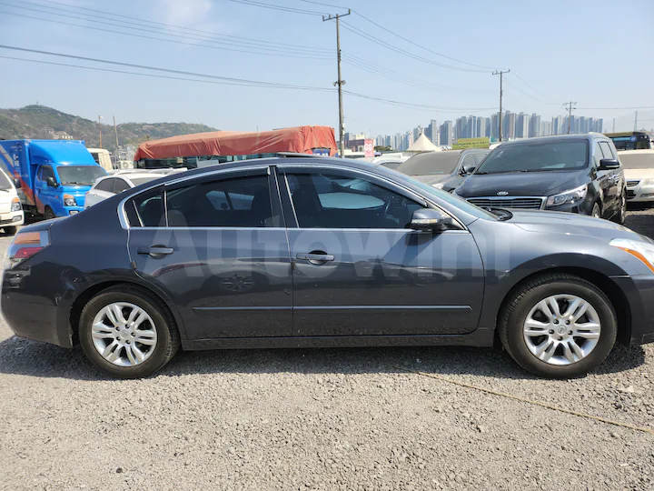Nissan Altima 2012 — 4