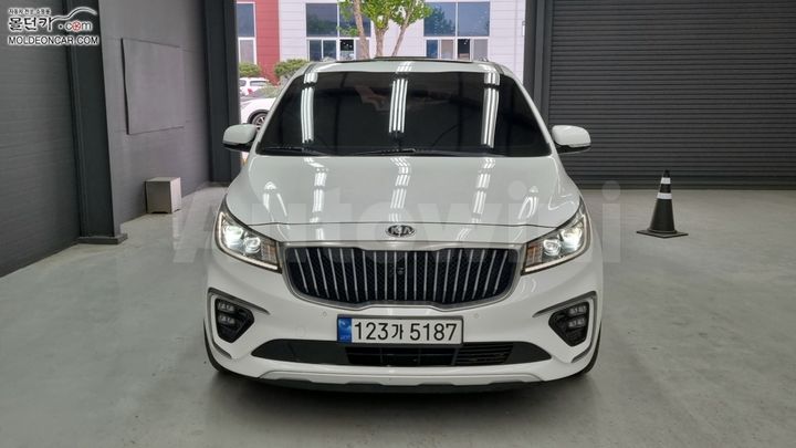 Kia Carnival 2018 — 3