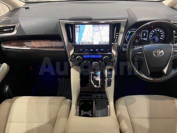 Toyota Alphard 2018 — 3