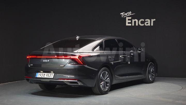 Kia K8 2023 — 2