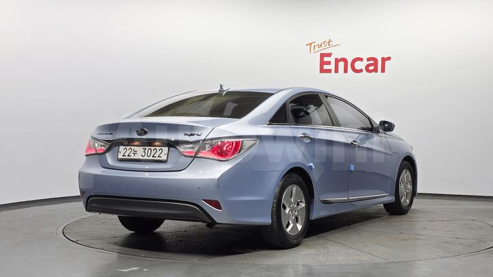 Hyundai Sonata 2012 — 2