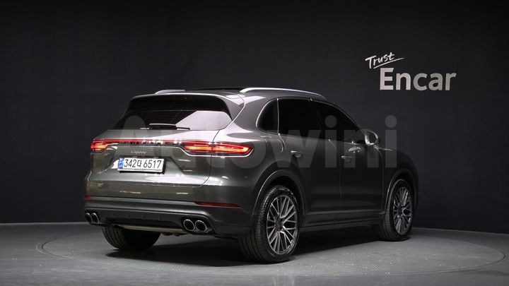Porsche Cayenne 2020 — 2