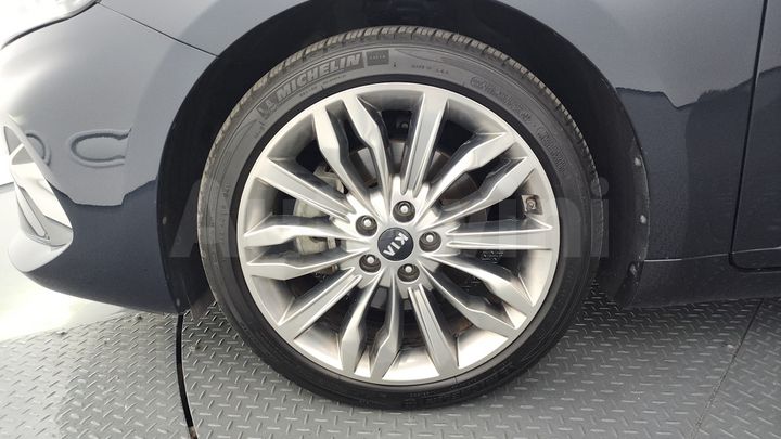 Kia K7 2020 — 5