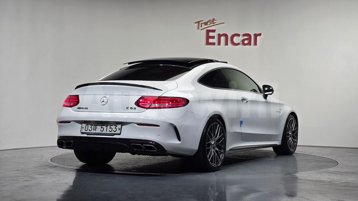 Mercedes Benz C Class 2018 — 2