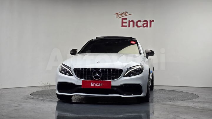Mercedes Benz C Class 2018 — 3