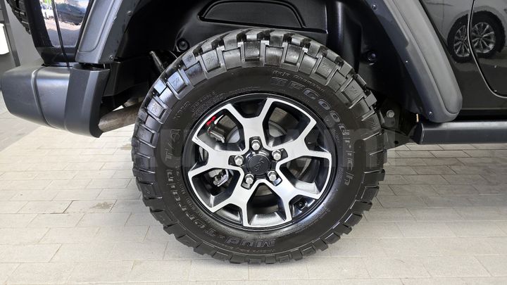 Jeep Wrangler 2020 — 4