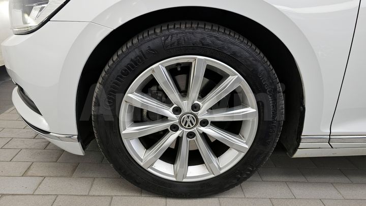 Volkswagen Passat 2018 — 5
