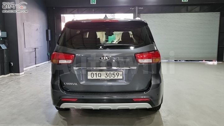 Kia Carnival 2017 — 4