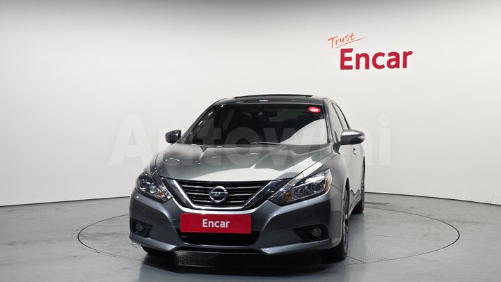 Nissan Altima 2018 — 3