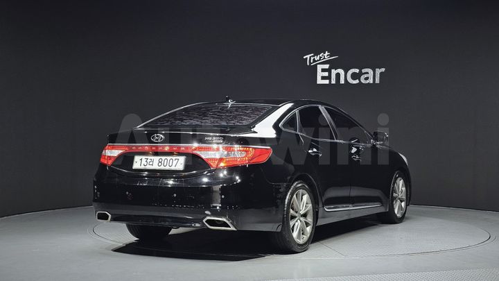 Hyundai Grandeur 2015 — 2