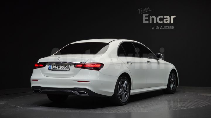 Mercedes Benz E Class 2023 — 2