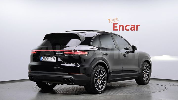 Porsche Cayenne 2022 — 2