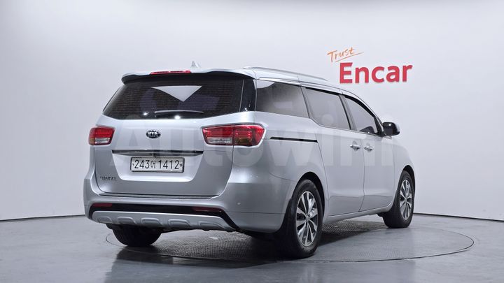 Kia Carnival 2016 — 2