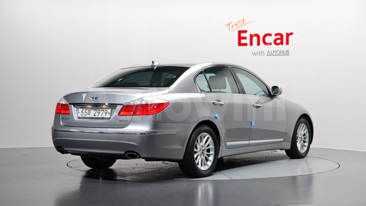 Hyundai Genesis 2009 — 2