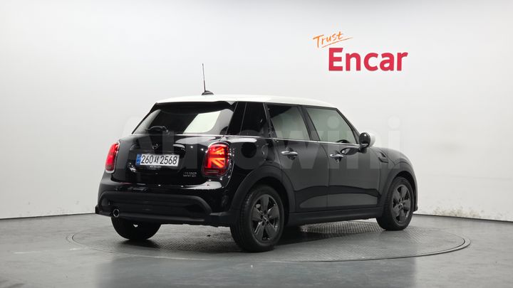 Mini Cooper 2023 — 2