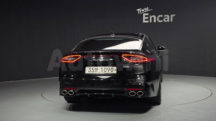 Kia Stinger 2018 — 4