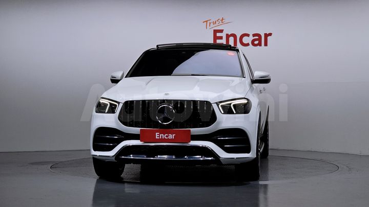 Mercedes Benz GLE Class 2023 — 3