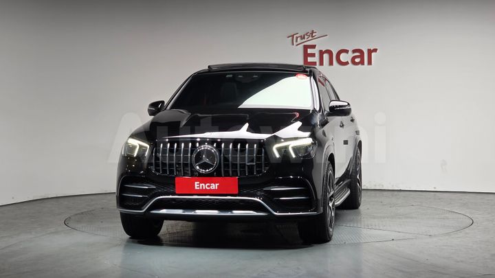 Mercedes Benz GLE Class 2023 — 3