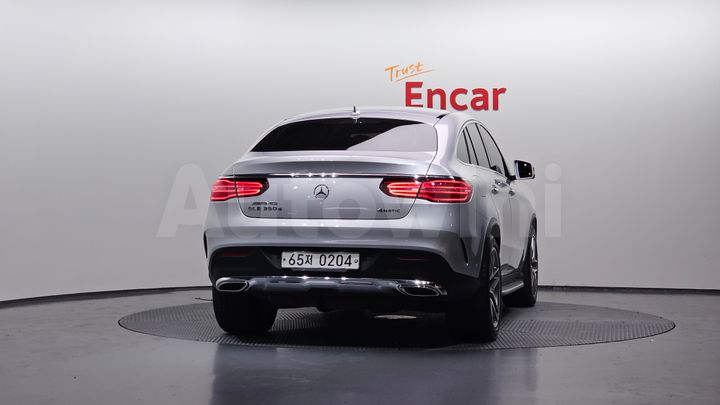 Mercedes Benz GLE Class 2017 — 4