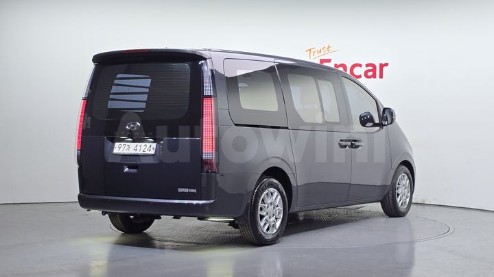 Hyundai Staria 2022 — 2