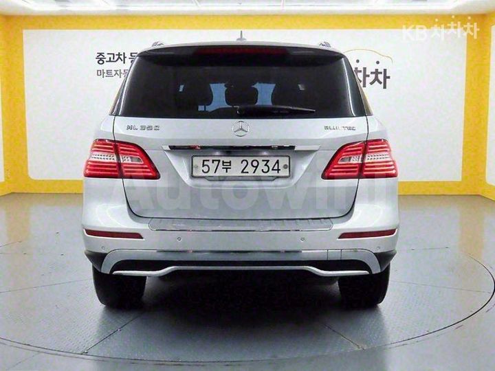 Mercedes Benz M Class 2013 — 3