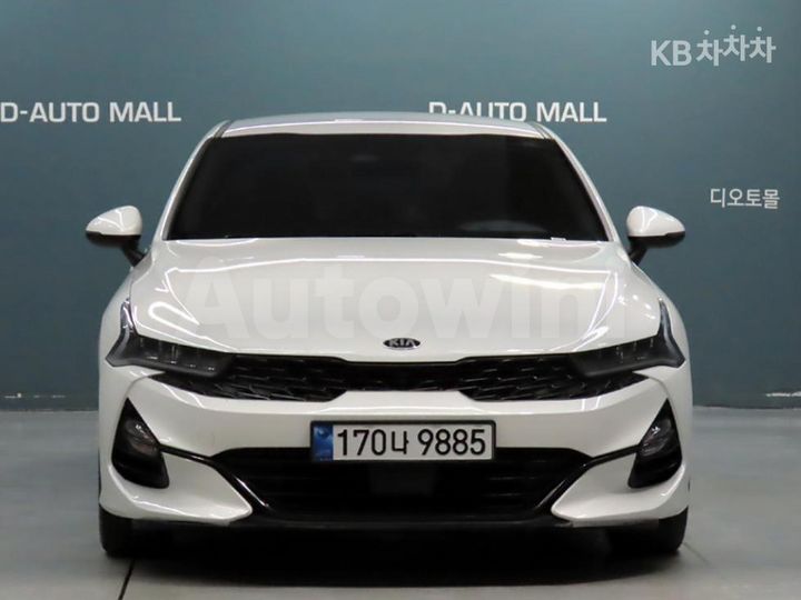 Kia K5 2021 — 2