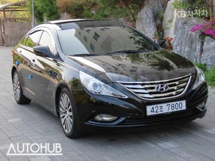 Hyundai Sonata 2012 — 2