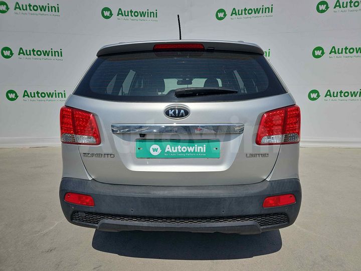 Kia Sorento 2010 — 4