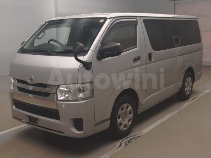 Toyota Hiace 2015 — 5