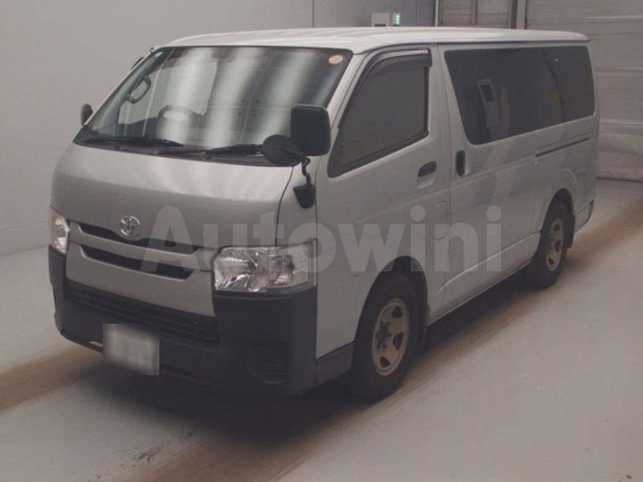 Toyota Hiace 2015 — 5