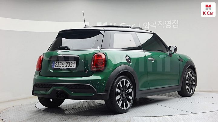 Mini Cooper 2023 — 4